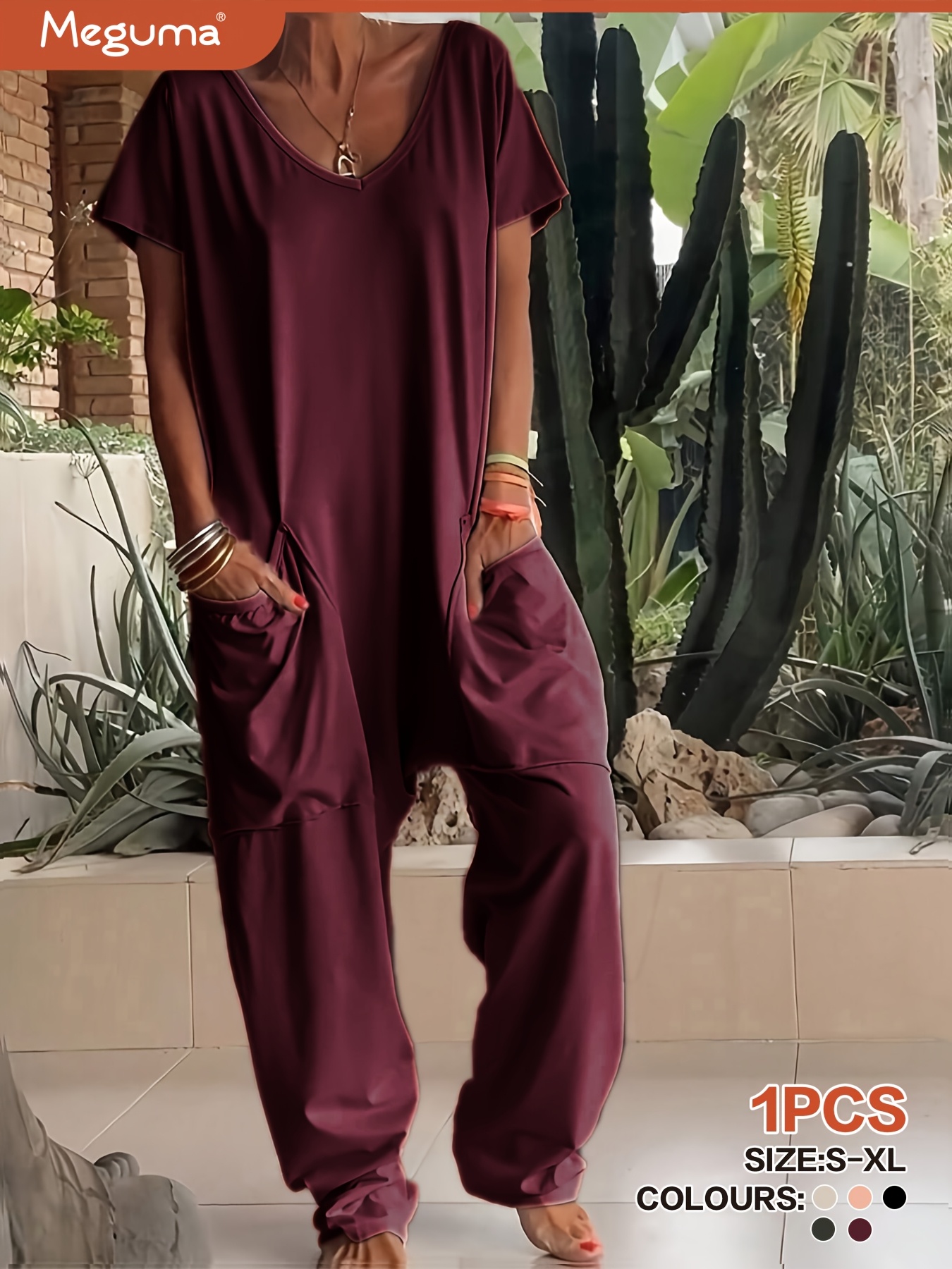 Women's Jumpsuit - V-neck Design - Short Sleeves - Large Pockets at the Legs - Casual and Comfortable Clothing Suitable for Casual Attire