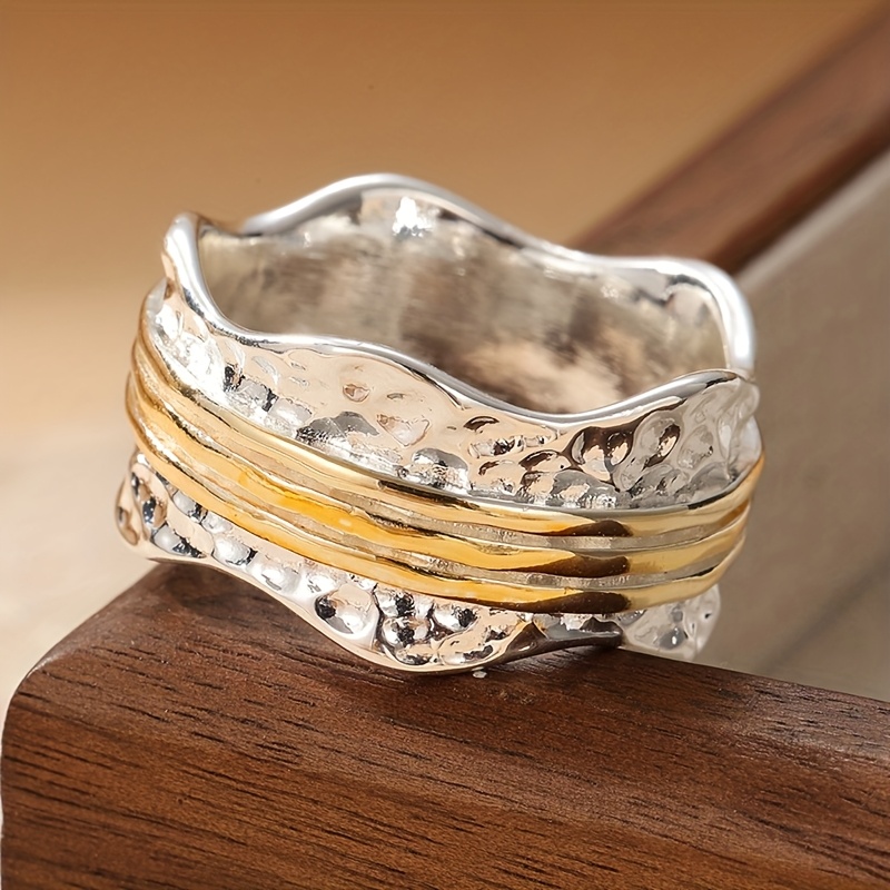 טבעת ספינר מרוקעת לנשים - עיצוב גל רחב בוהמי וינטג', מתנה תכשיטים למע זהב, לבן, לבן, טבעות ותכשיטים וינטג' נוסח אר-דקו, גימור מתכת מרקם