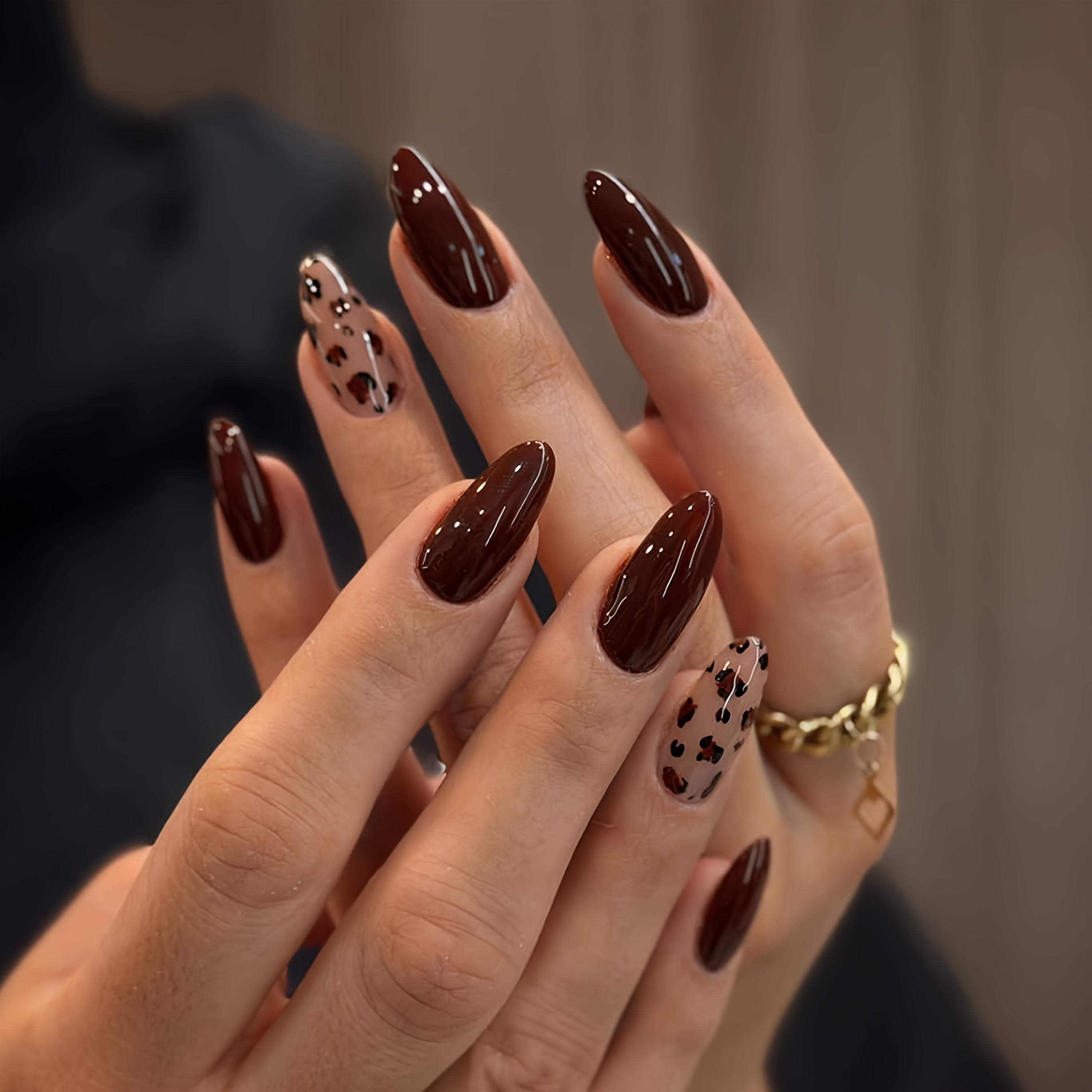 TEMU 24pcs Simple False Nails Leopard Print Press On Nails Short Nails Art Fake Nails Almond Shape Nails Press On Manicure Set Includes 1sheet