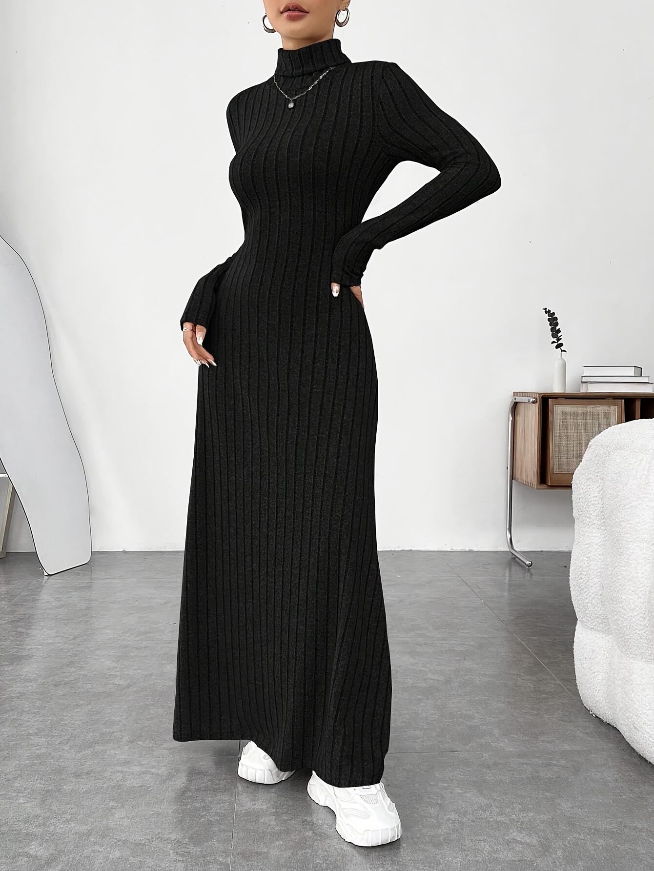Women's Elegant High Neck Long Sleeve Maxi Dress - Solid Color Fitted Dress  with Waist Accent, Machine Washable Winter Wedding Guest Gown, Office to  Attire for - Wear