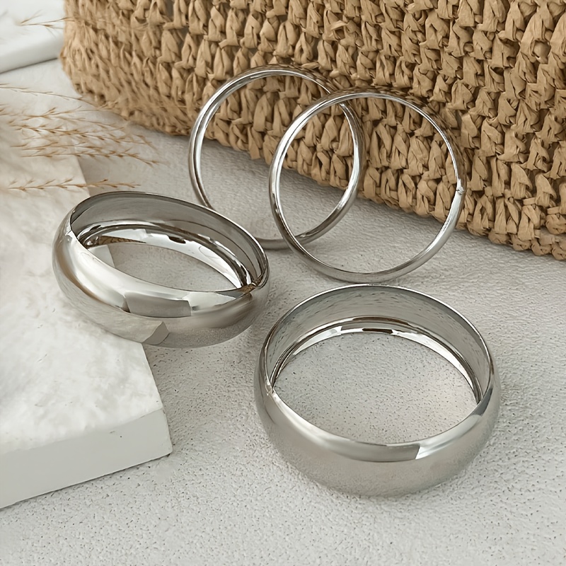 4pcs Vintage Style Thick Hoop Metal Bracelet Set, Elegant Design