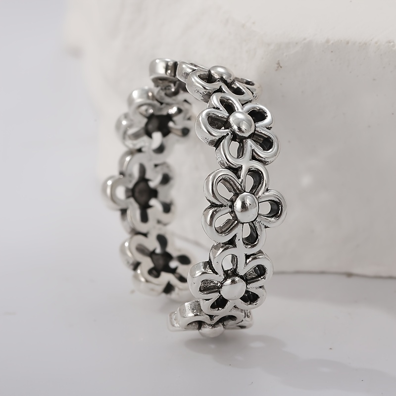 Women's Fancy Black Flower Hollow Adjustable Toe Ring