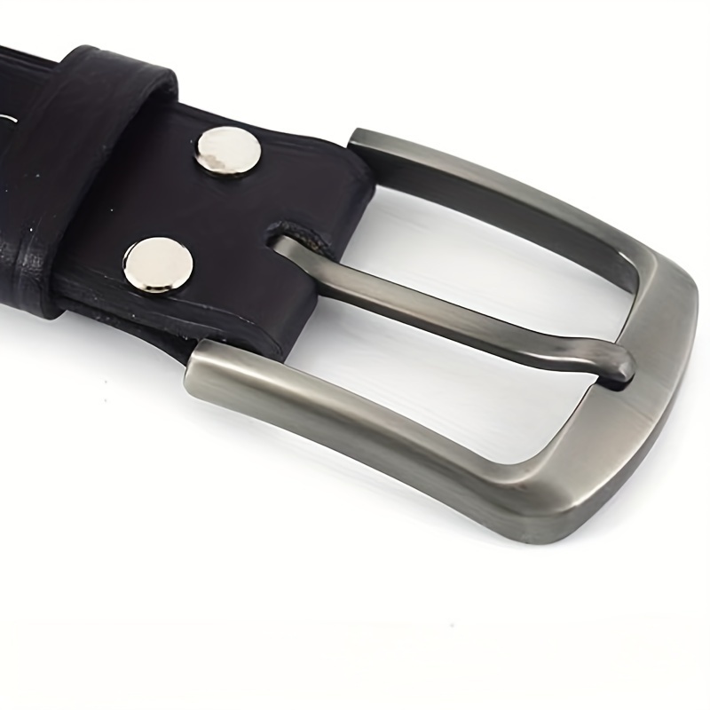 single piece 40 mm   alloy casual belt   for men featuring a heel   with a single pin design this high quality metal   measuring 4 0 cm is   for wholesale
