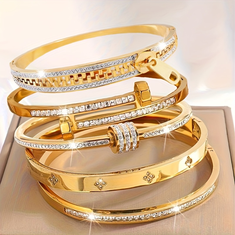 E-shop 5-teiliges elegantes modisches Edelstahlschmuck-Set – Vielseitig stilvoll für Männer Frauen, ideal für die Straße Reisen