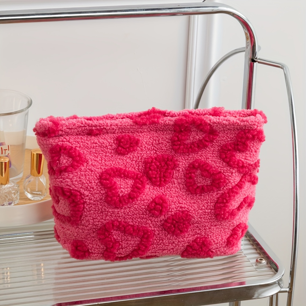 E-shop 2025 Winter Style Plüsch Aufbewahrungstasche für Damen, Reisetasche mit großem Fassungsvermögen, herzförmige Clutch, Reise-Accessoire Make-up