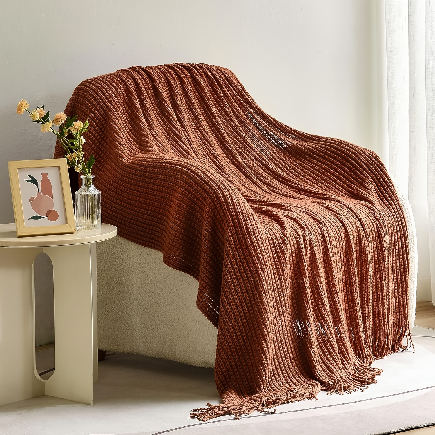 

Cozy Throw Blanket: Soft, Lightweight, And Easy To Carry - Any Season