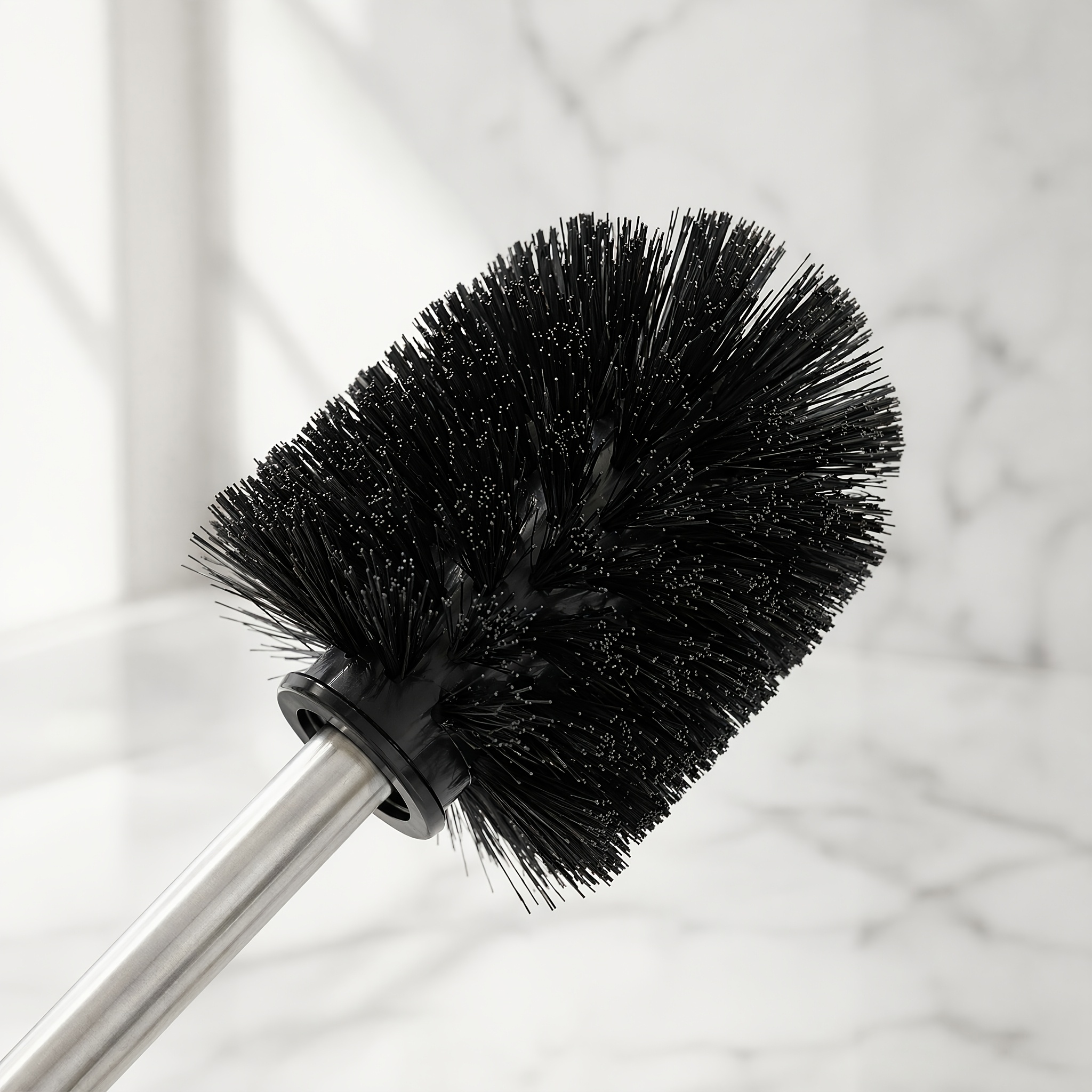 Set Of 4 Black Bathroom Toilet Brushes, 7.5cm Diameter Head, Rustproof Pole, Equipped With Replacement Brush Heads