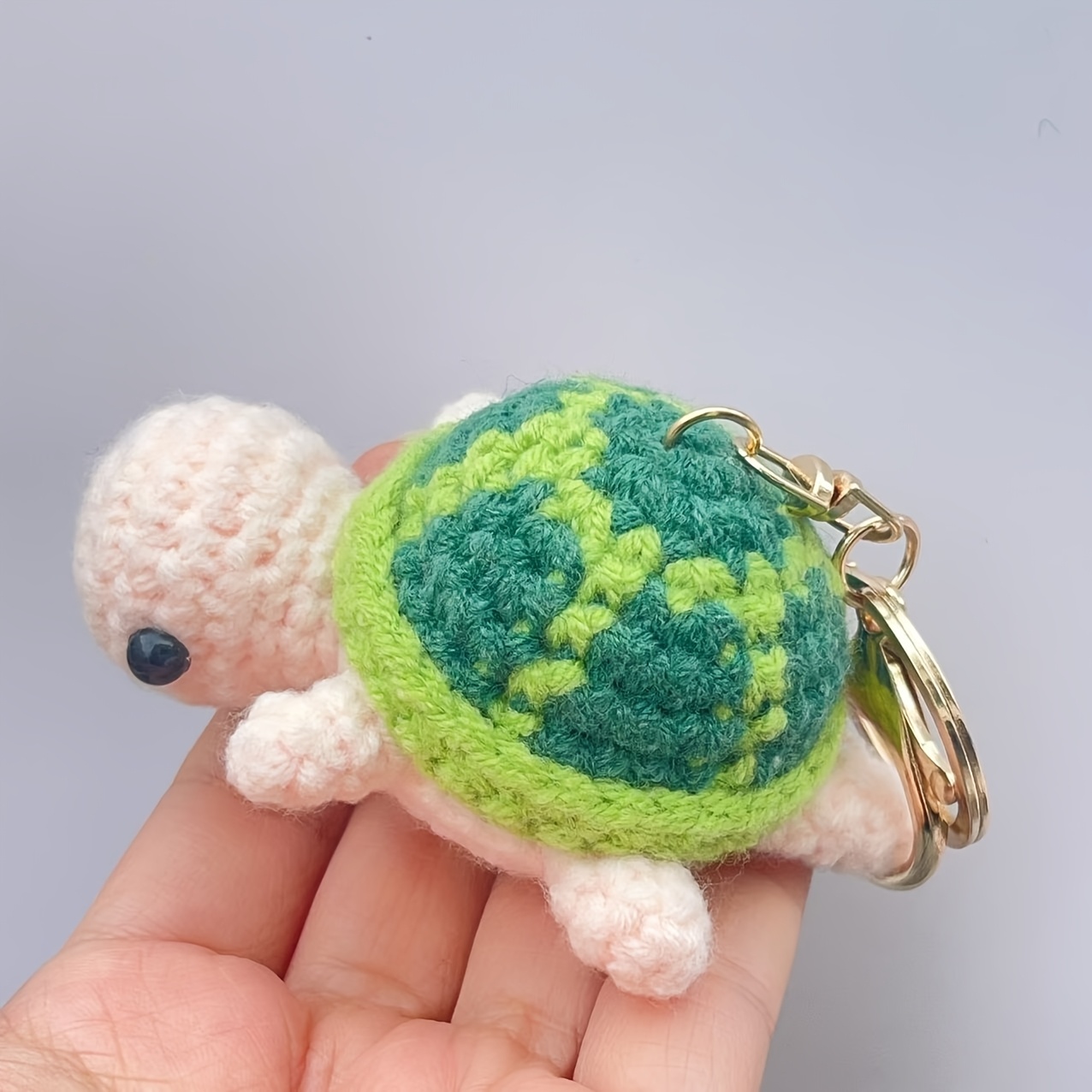 

1pc Handmade Crochet Turtle Keychain, Cute Fuzzy Novelty Pendant, Polyester Key Ring, Bag & Wallet Accessory, Unique Gift For Men And Women, Ideal For Thanksgiving, Birthday,