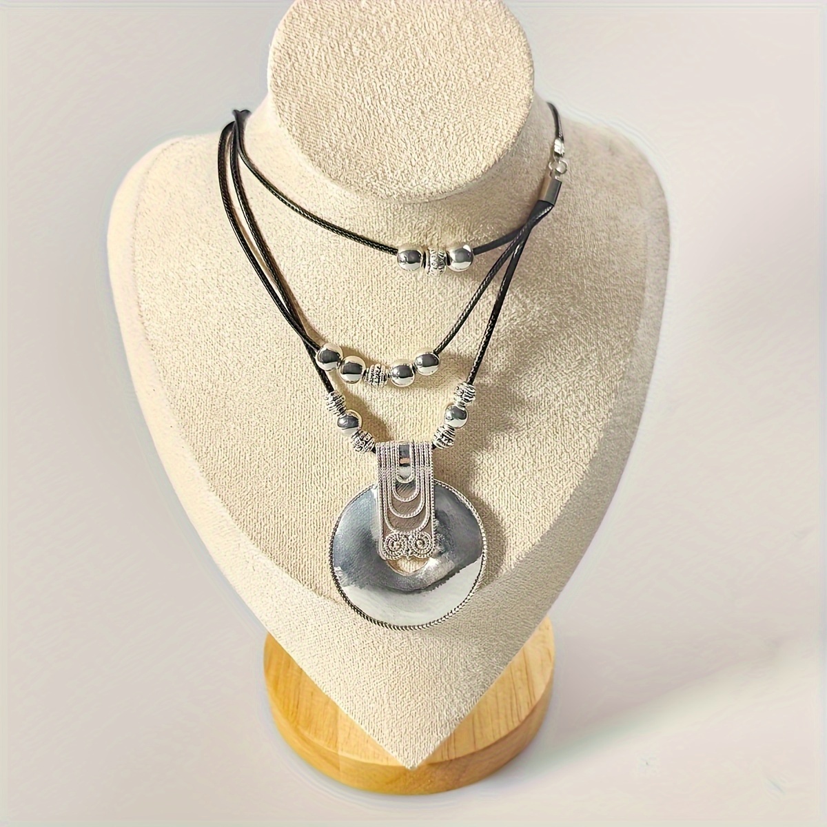 TEMU Bohemian Style Geometric Round Golden Pendant Necklace, Unique Women's Necklace, Party Gift