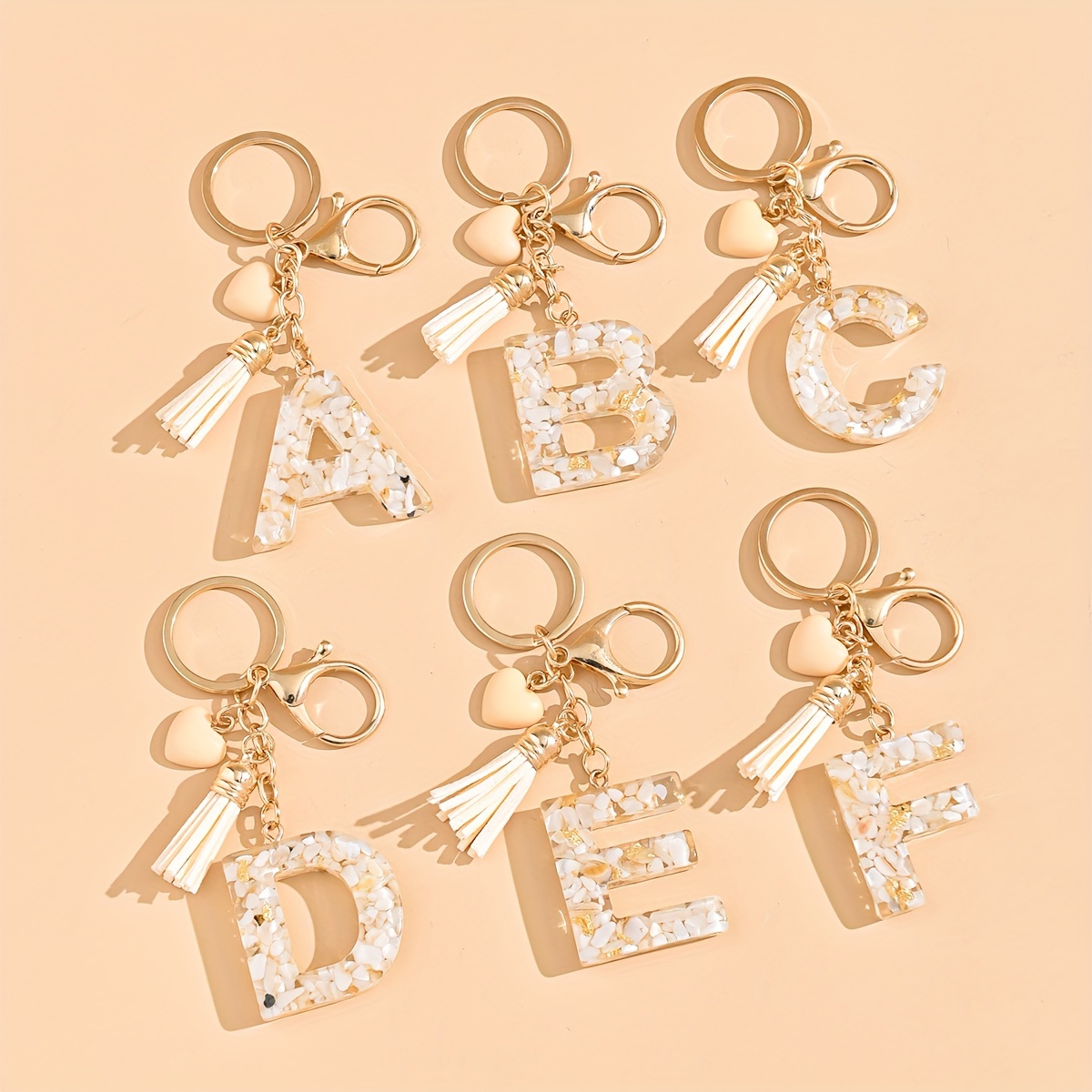 

1pc Alphabet Initial Letter Keychain Cute Heart Resin Key Chain Ring Bag Backpack Charm Car Hanging Pendant Women Daily Uses Gift