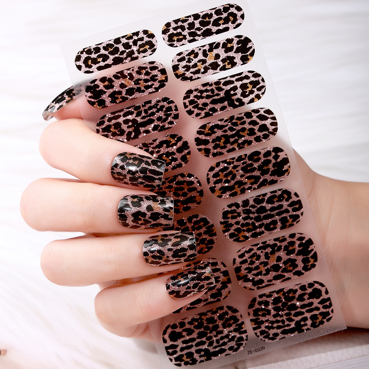 16 Glitter Nail Stickers Featuring Leopard Print Design, Self-adhesive Full Nail Decals Are Perfect For Fantasy-themed Nail Art And Summer. Are Designed For Use