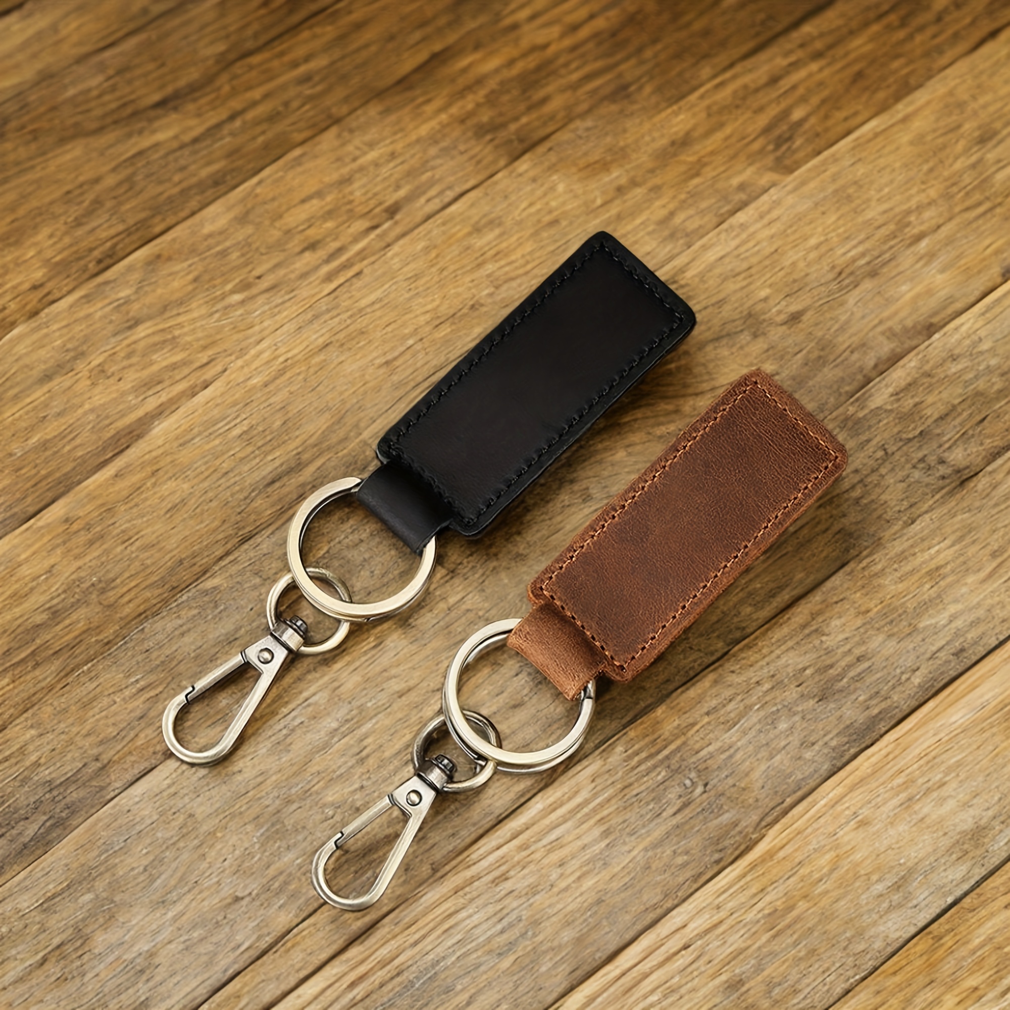 

Vintage-style Handcrafted Genuine Leather Keychain - Design For Car Keys, Bags & Backpacks - Black