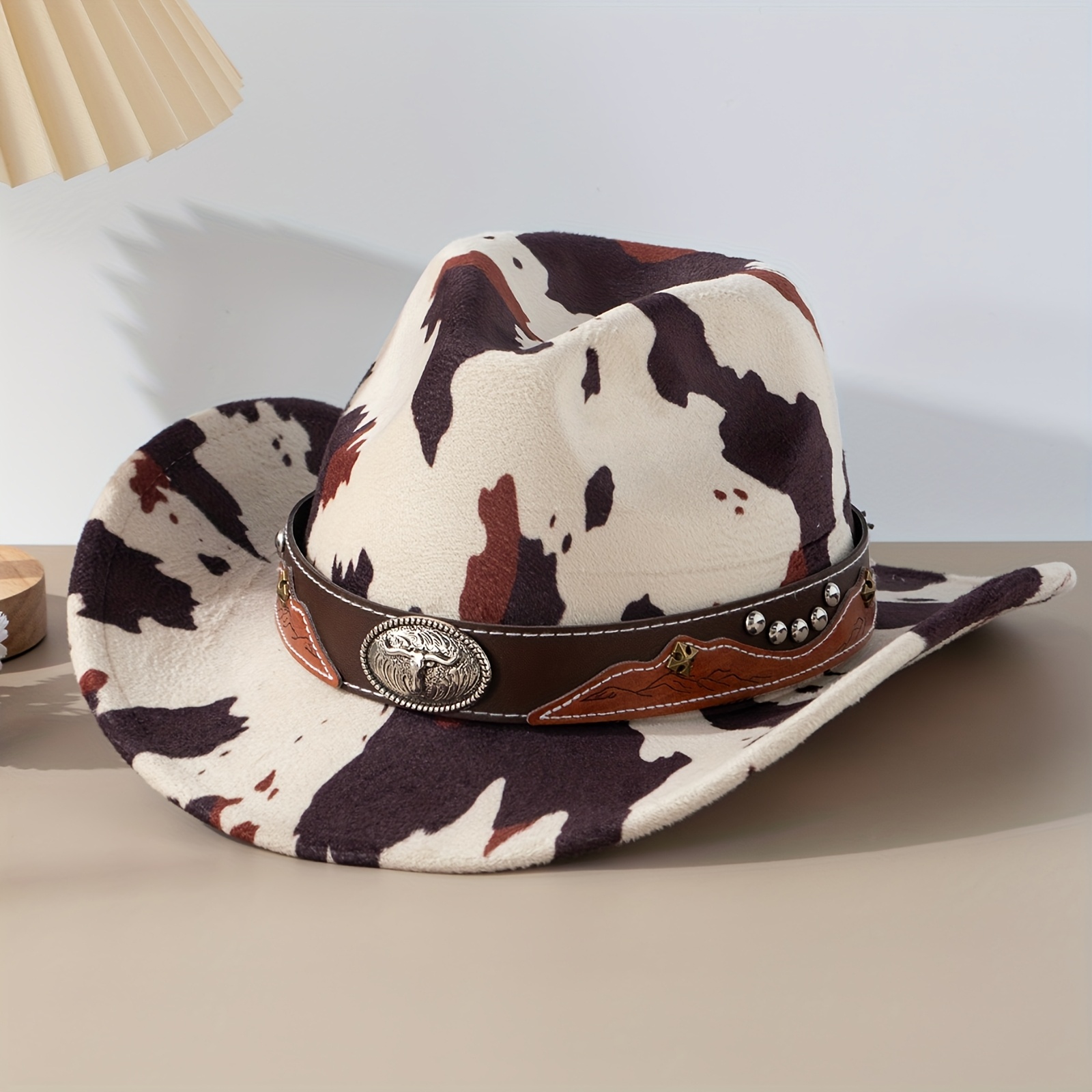 TEMU A Vintage Silvery- 3d Badge With American Park Elements, Featuring A Belt With Copper-colored Cross Studs And A Flat-brimmed Cowboy Hat