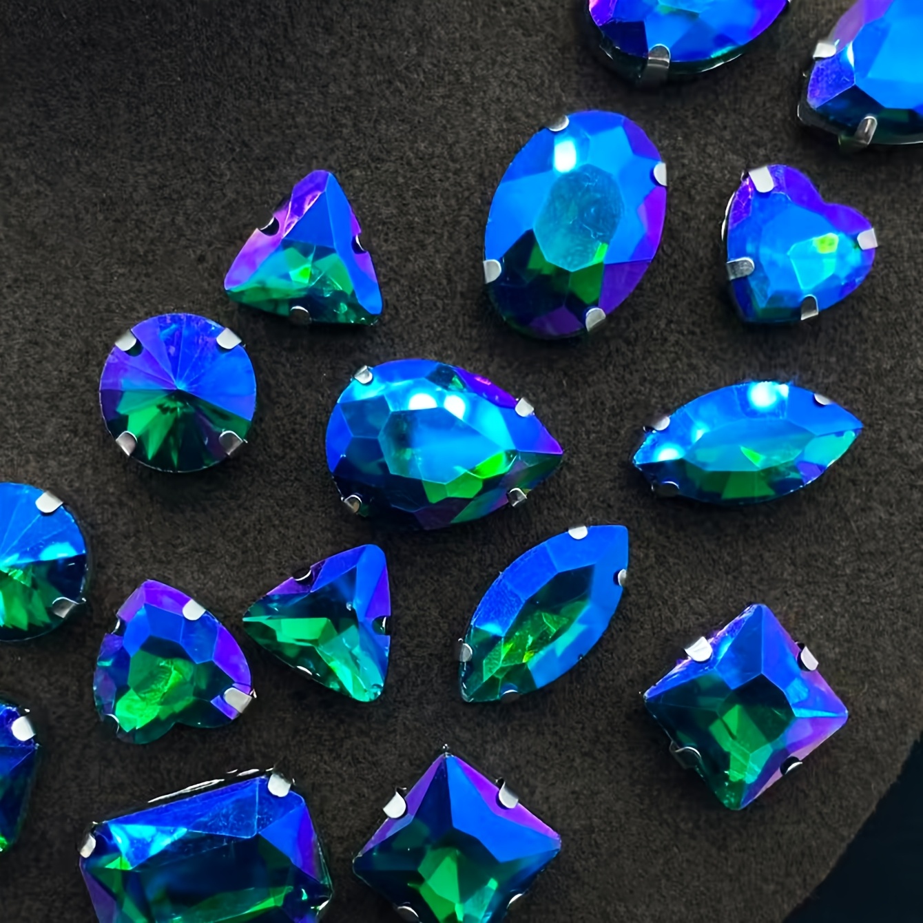 TEMU Color, 1 Pack Of 16 Phantom Color Rhinestones, Hand-sewn Clothing, Shoes, Hats, Bag Packaging Decoration Rhinestones