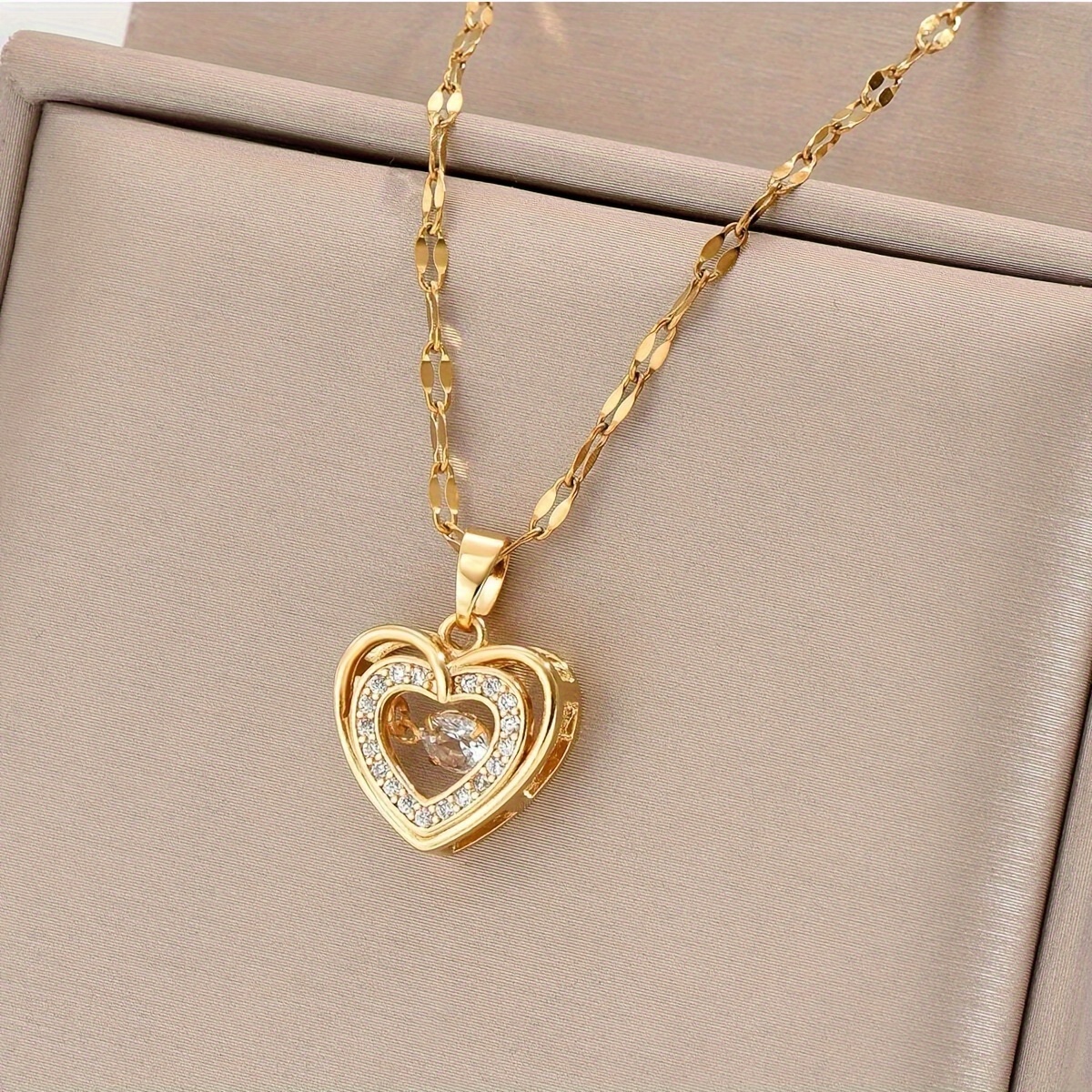 

Classic & Elegant Style, Golden Three- , Inlaid Zirconia Heart Pendant Necklace, For Women , Daily Commuting, Holidays, Parties, And Parties To Wear, Idea Gift For Ladies