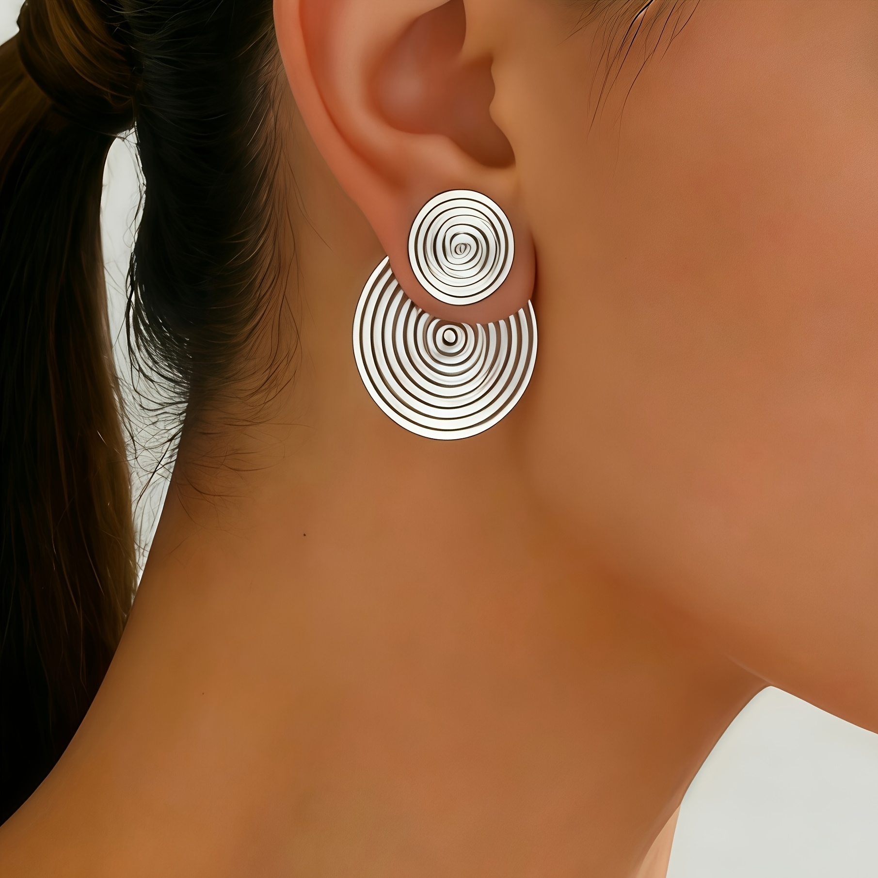 Image of A Pair Of Women's Fashion Earrings, Stud Earrings, Spiral Pattern , Large And Small Round Combination Earrings, Front And Back Wearing Style, Easy And Elegant , Women' Party Vacation Wear