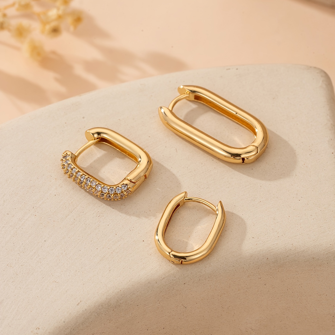 E-shop 3er-Set Elegante Damenmode Ohrringe, Exquisite Retro Synthetische Zirkonia Eingelegte U-förmige Ohrstecker, Tägliche Schmuckverfeinerungen