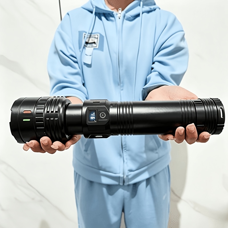 TEMU Torcia ricaricabile ad lumen con batteria integrata da 3600mAh di grande capacit�, una tracolla. Multiuso per campeggio, pesca, pattugliamenti,