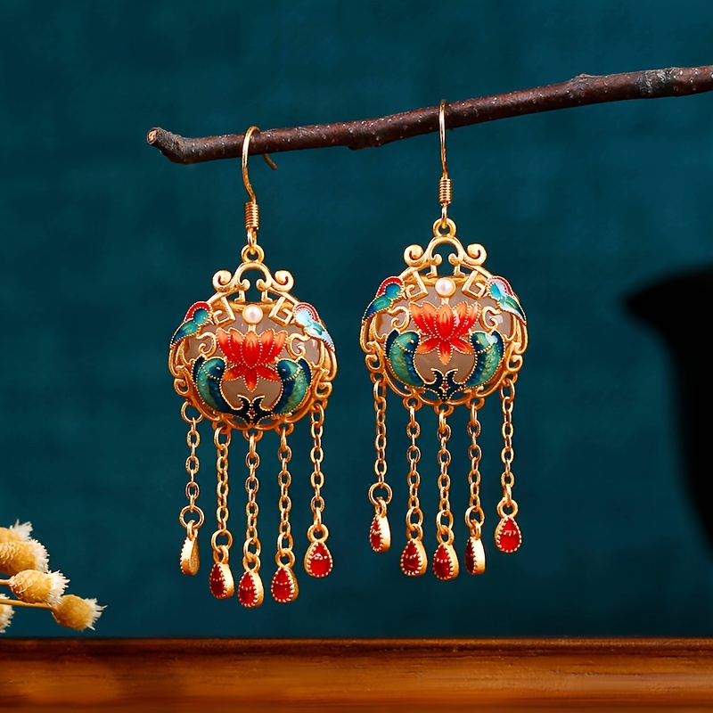 

Vintage-inspired Fish Pendant Earrings With Faux Jade - Metal Posts, Ideal For Daily Use & Special Events