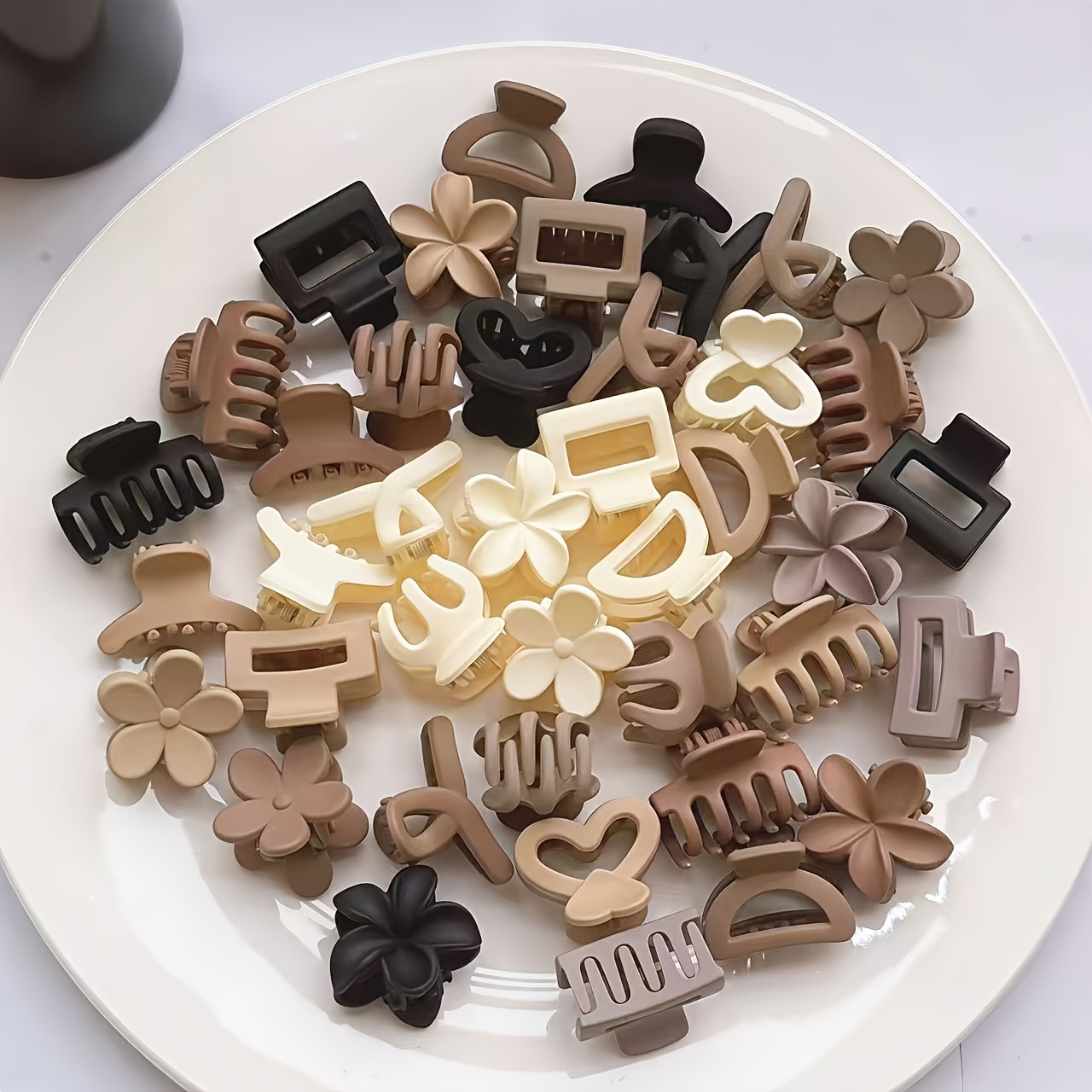 TEMU 32pcs Mixed Color Small Hair Clips, Simple And For All Hairstyles With Designs, Perfect Daily Casual Wear . Women's Beachwear, Beachwear Clips,