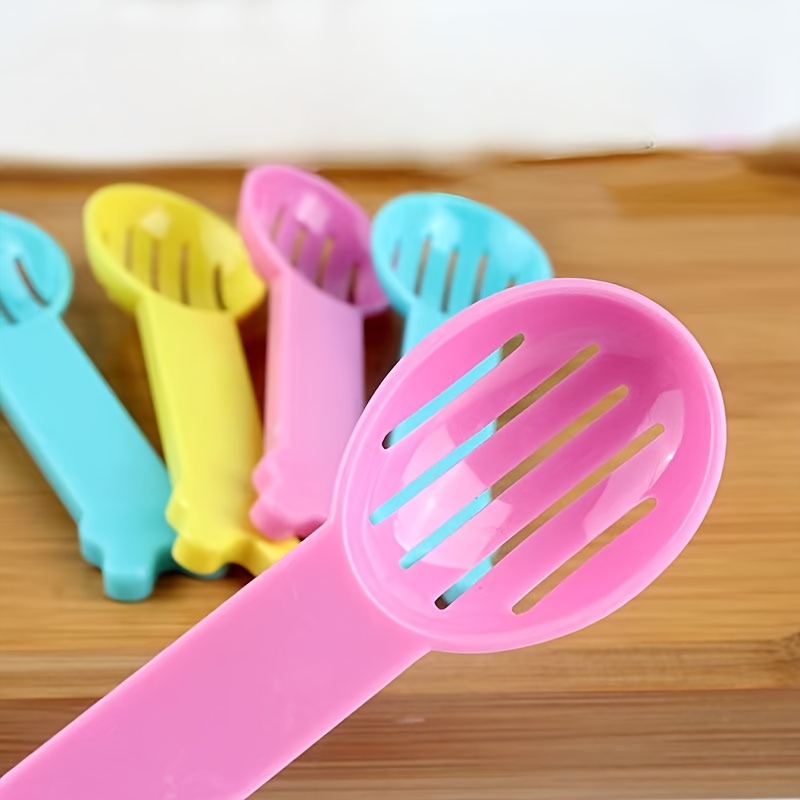 random color hamster litter shovel cleaning tool can remove litter and   remove stains a   for small pet bathrooms special litter shovel for hamster bins Product details 1