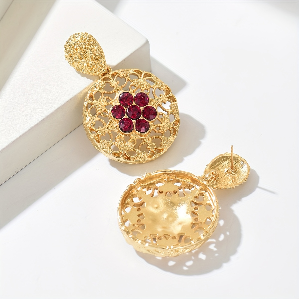 Retro Red Rhinestone Window Stud Necklace Set