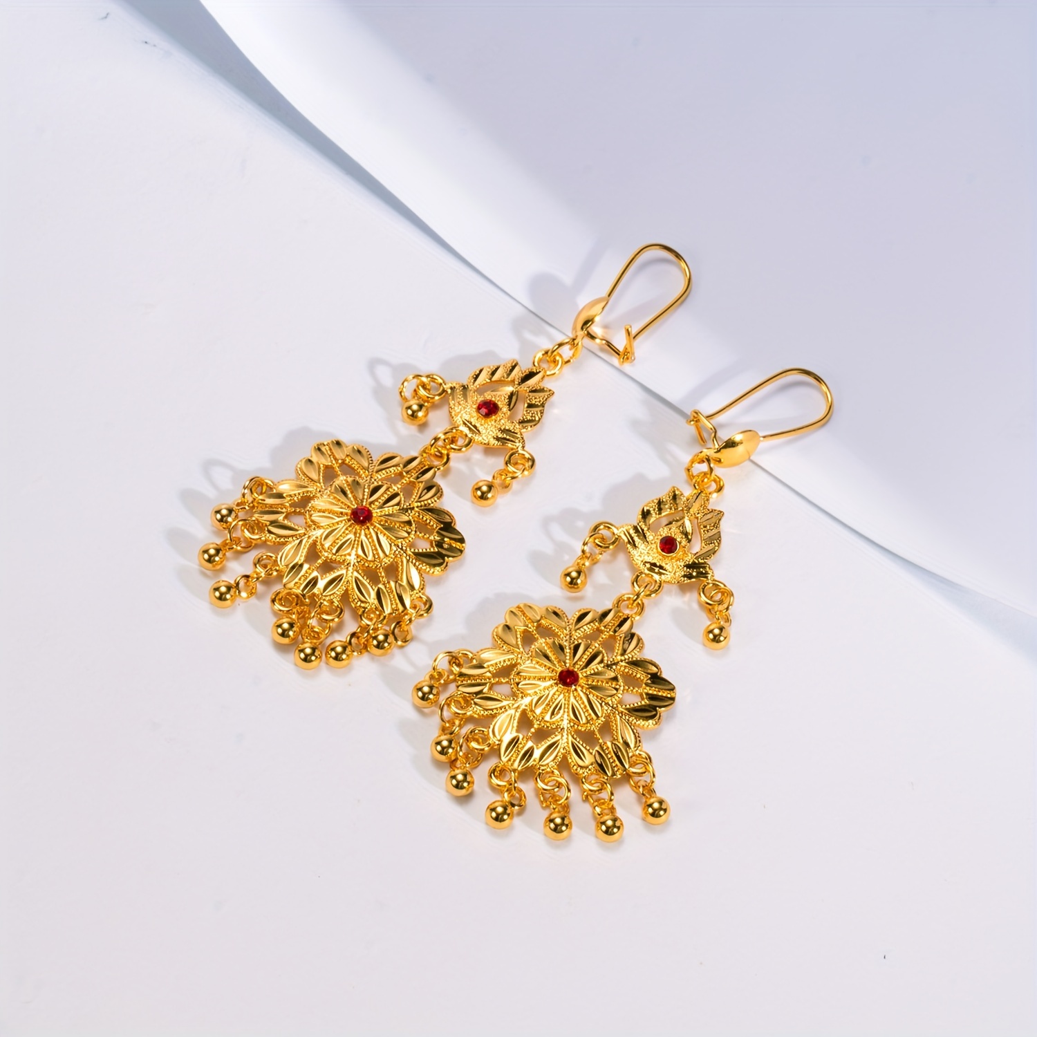 

Boucles d’oreilles en plaqué or 24K de arabe élégant synthétique, de fête de , accessoire de polyvalent