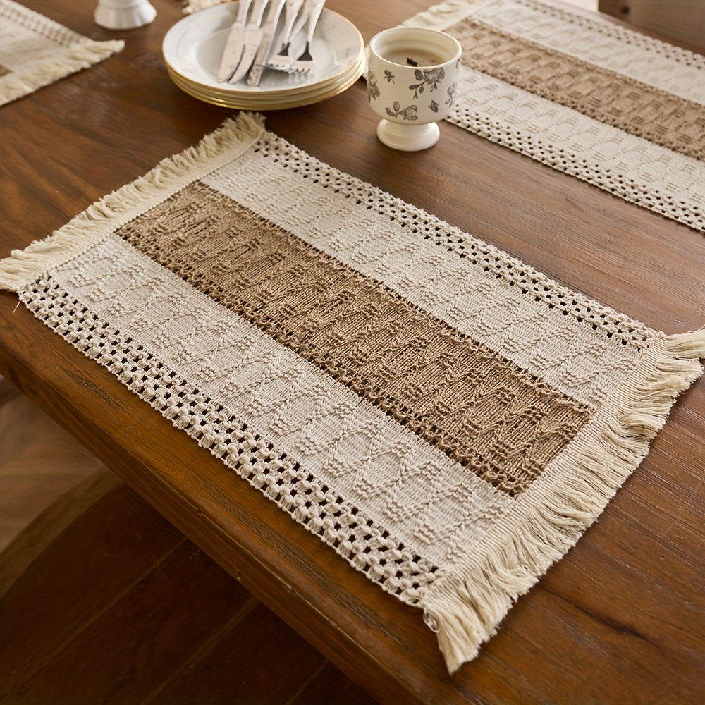 Image of Of 4 Bohemian-style Placemats Featuring Tassels, Perfect For A Luxury To . Nordic- Decorations Are Ideal For Coffee Tables, Bowls, And Plates, Making Them Suitable For Home Decor During Parties