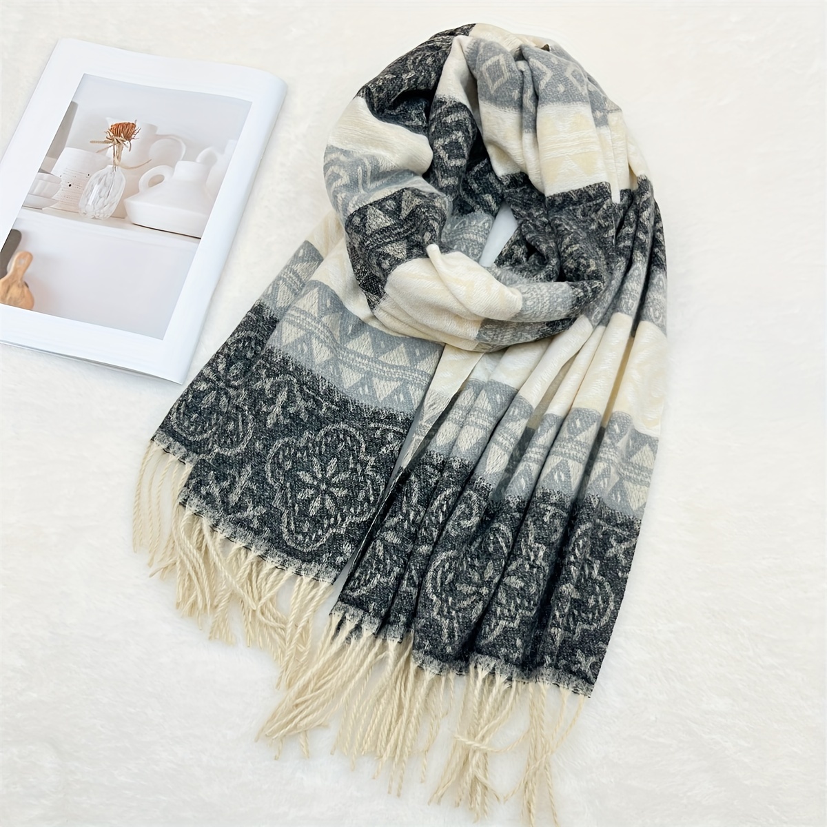 

Élégant foulard 100 % cachemire pour femme de style mature - Respirant, chaud, coupe-vent, foulard rayé teint en fil avec pompons, parfait pour les sorties - Châle épais d'automne et d'hiver