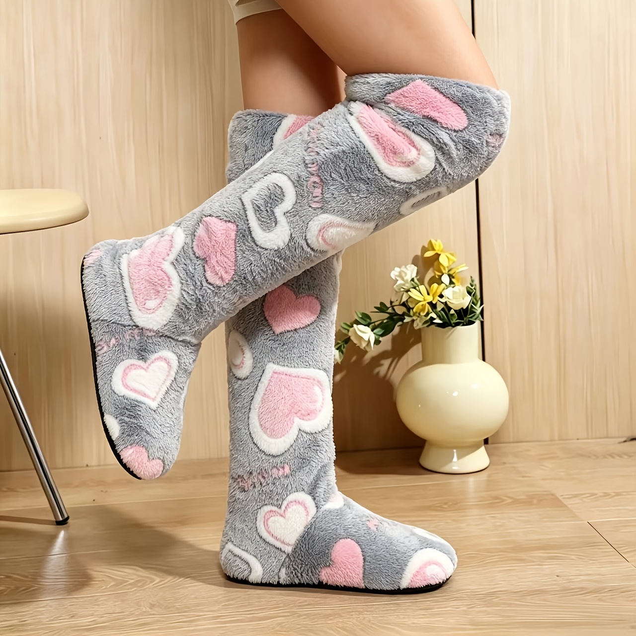 TEMU Women's Soft And Comfortable Over-the-knee House Shoes With Random Heart Print Design, Comfortable And Quiet Sleep Socks, Elastic Cuff Design To
