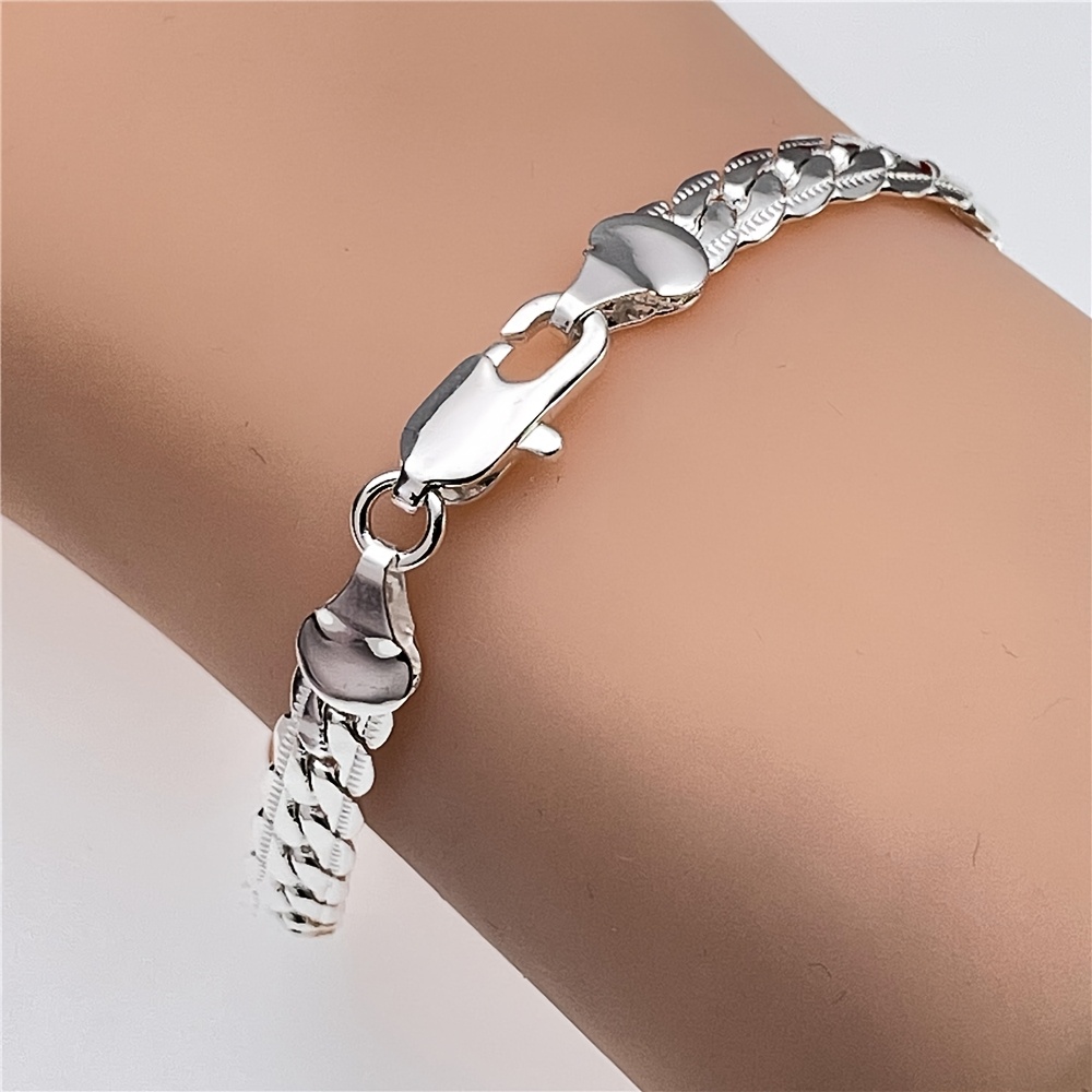 

1pc Classic Women' Bracelet, Silver Plated Twisted Clasp, Hypoallergenic Alloy, Suitable For And Gifting