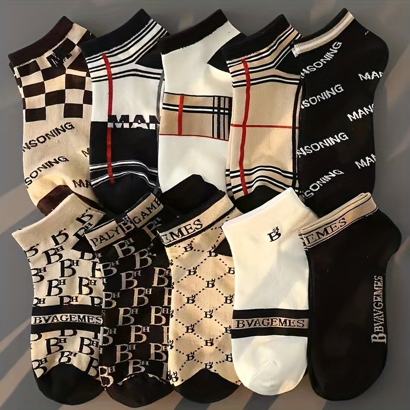 

Lot de 10 Chaussettes de Cheville pour Femmes - Respirantes, Anti-Odeur, Mélange de Polyester avec Motifs de Lettres Élégants