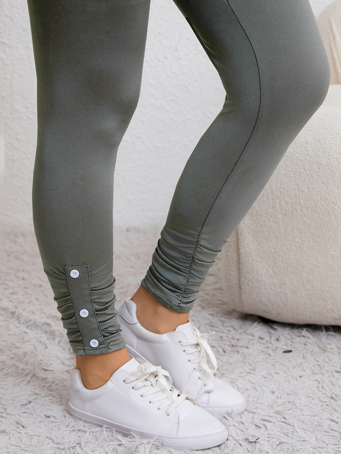 Big Size Leggings with Button Details