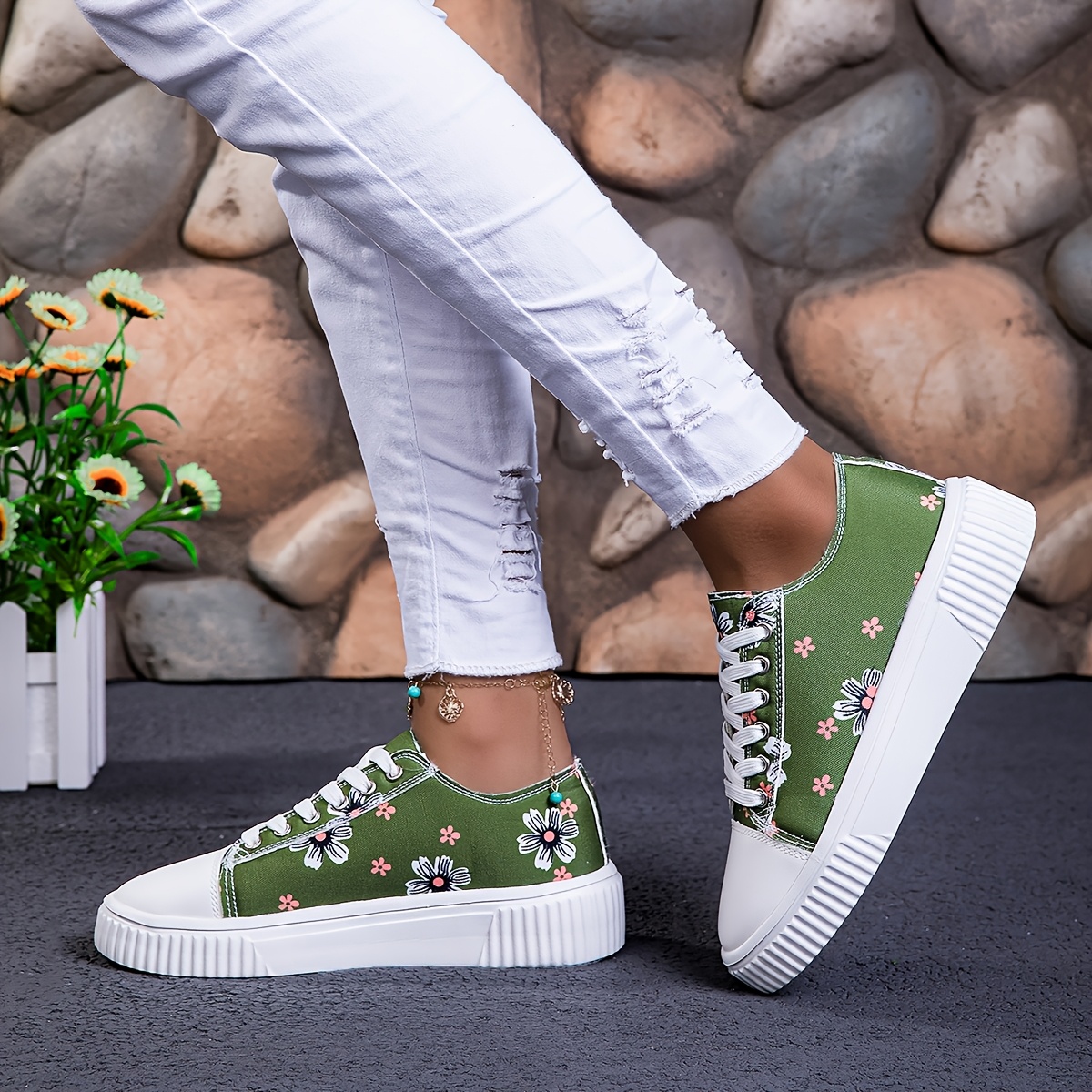 Women'S Fashion Sneakers - Casual Slip-On Sneakers with Floral Pattern, Comfortable Flat, Breathable, Low-Top, Round Toe, All-Season Sneakers, Casual Footwear | Floral Sneakers | Comfortable Sneakers