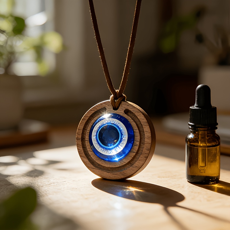 1pc - Car Diffuser / Round Wooden Blue Evil Eye Car Air Freshener Diffuser - Minimalist / Essential Oil Diffuser / Car Air Conditioner Vent Fragrance Clip / Hung In Bedroom Wardrobe, Without Battery