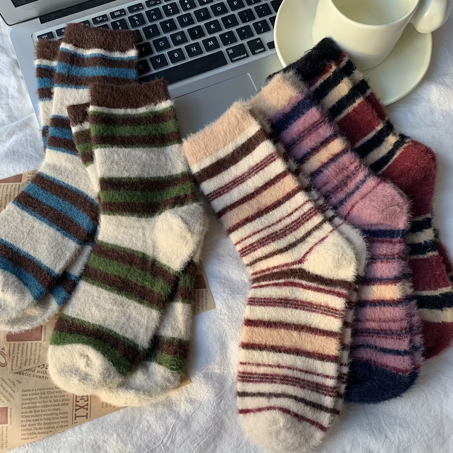 

5 Pairs Of Autumn And Winter Warm Mink Fur Women's Socks, Plush Socks, Retro Striped Color Mid Tube Socks, Sleep Socks