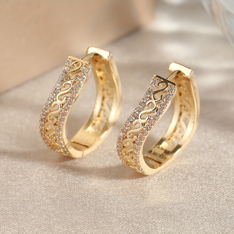 Image of Luxurious Copper Synthetic Zirconia Inlaid Women's Hoop Earrings