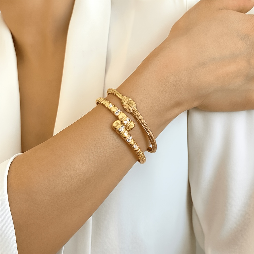 2pcs Luxury Metal Texture Bangle Bracelet Set with Rhinestones