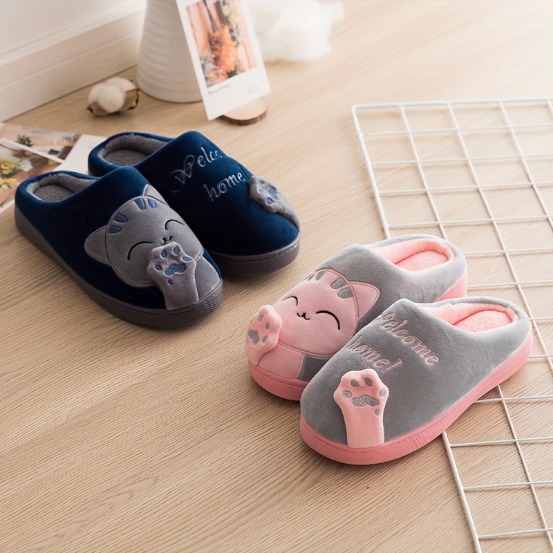 gezellige pluche gevoerde kattenklauw slippers voor mannen en vrouwen - schattig cartoon ontwerp, welkom thuis borduurwerk, warm & comfortabel binnenschoeisel met antislip tpr  , perfect voor gebruik in de slaapkamer - verkrijgbaar in zwart,   en grijs 5