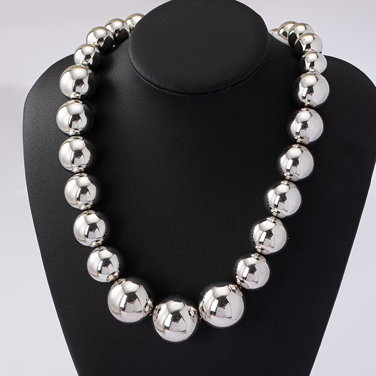 

Collier en perles épaisses de style punk classique pour femmes - Plastique sans plaquage, accessoire de mode polyvalent parfait pour les fêtes et les festivals - Taille unique pour toutes