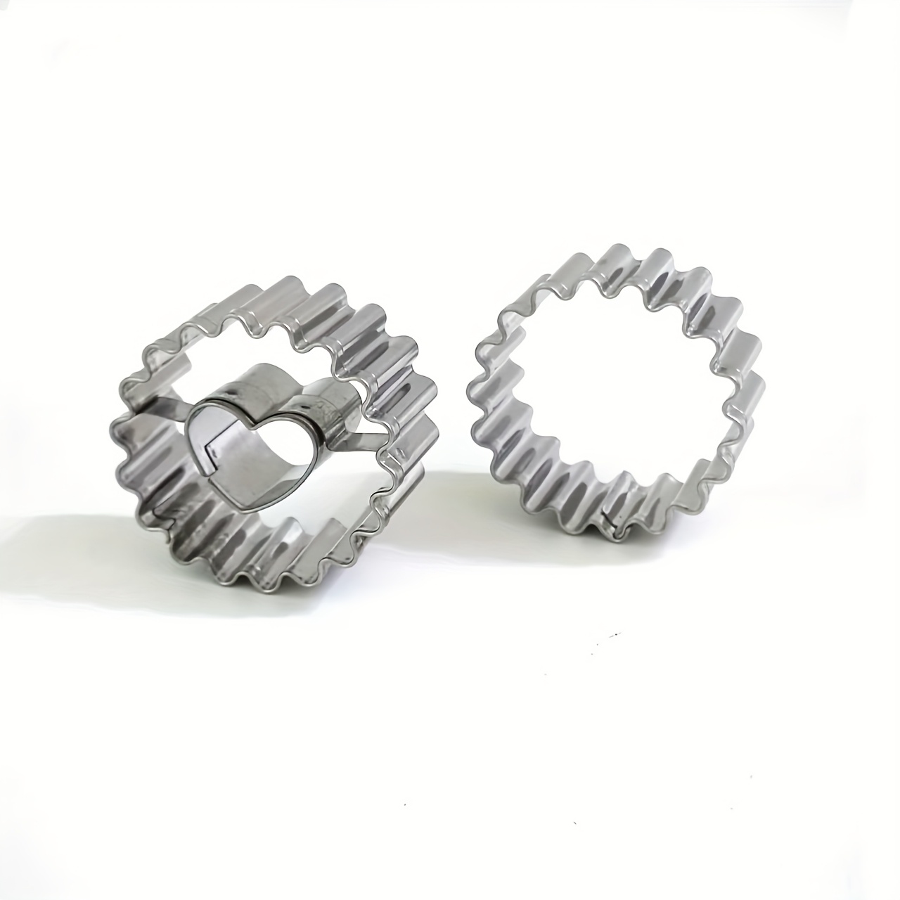 2pcs Stainless Steel Cookie Cutter Set, Floral And Heart Shapes For Baking, Perfect For Christmas And Valentine's Day Decorations