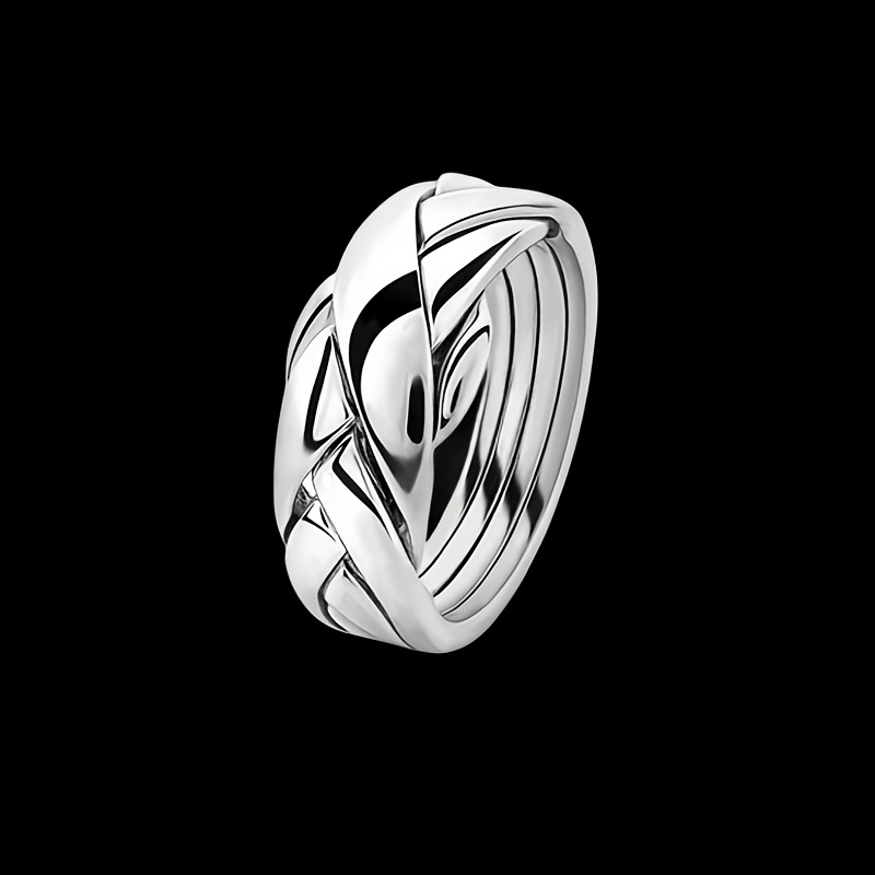 

A Simple Silvery Knot Ring, Parties And , Hurry Up And Give It To Your Friends Around You.