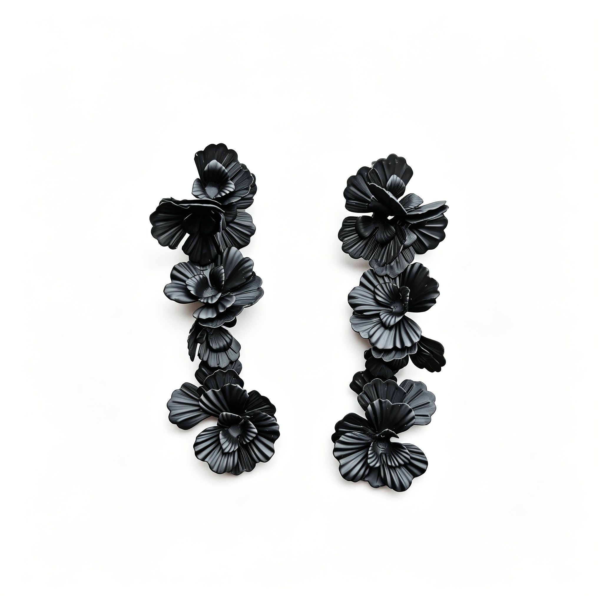 TEMU Pendientes de acero inoxidable con forma de pétalo negro, hipoalergénicos, pendientes retro florales llamativos para mujeres