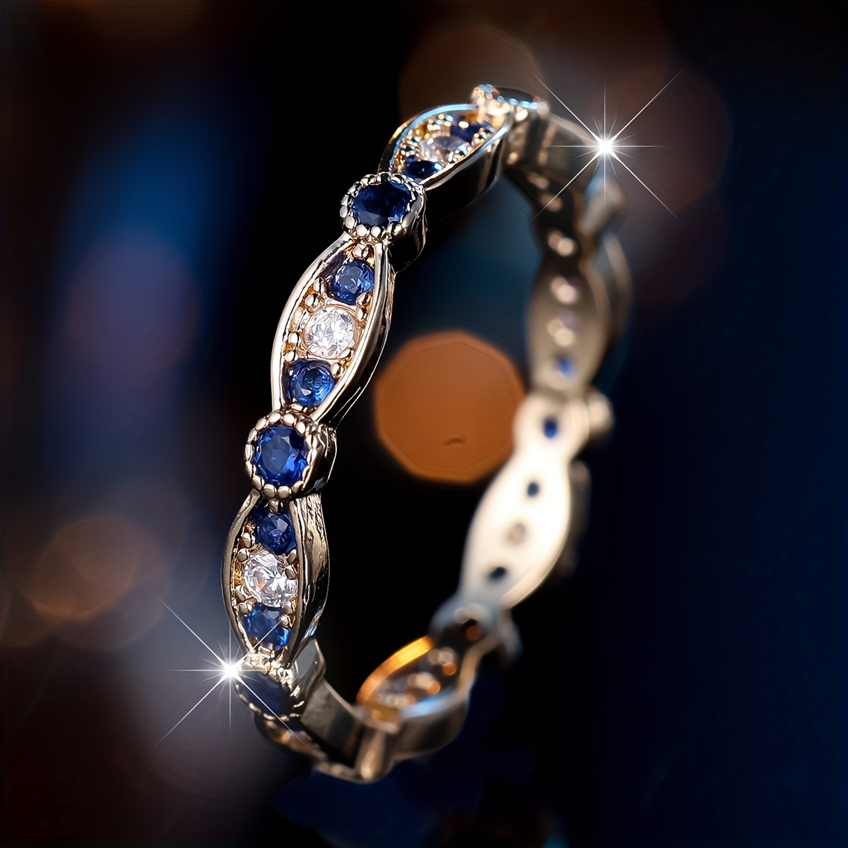 E-shop Klassischer, eleganter, runder Ring aus synthetischem Zirkonia, geeignet als Geschenk für die Freundin