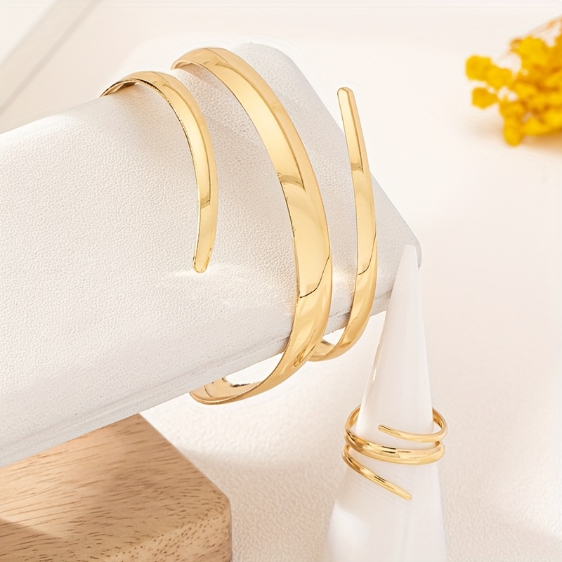 2pcs Minimalist Layer Openwork Bracelet and Ring Set