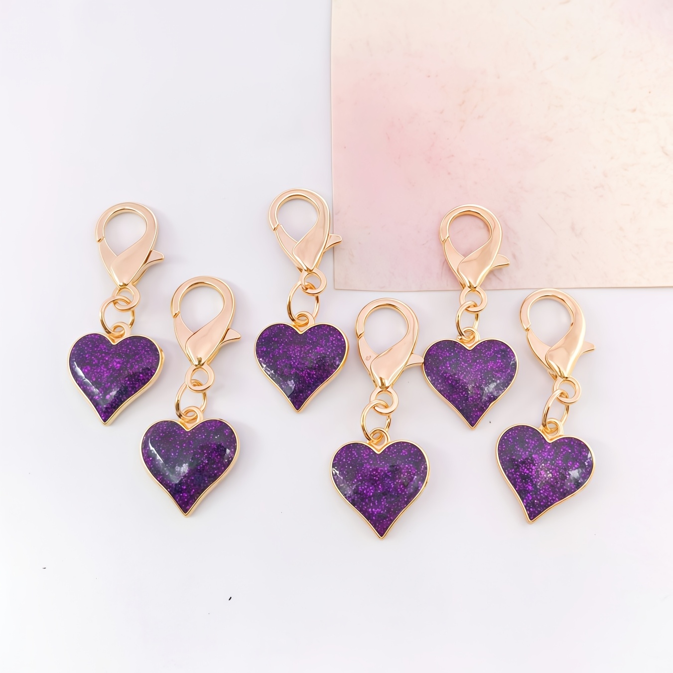 TEMU Gift For Her/him 6pcs Set Shiny Heart Keychains, Heart Pendants, Bag Charms, Lobster Clasp Accessories, Party Favors Halloween Decorations