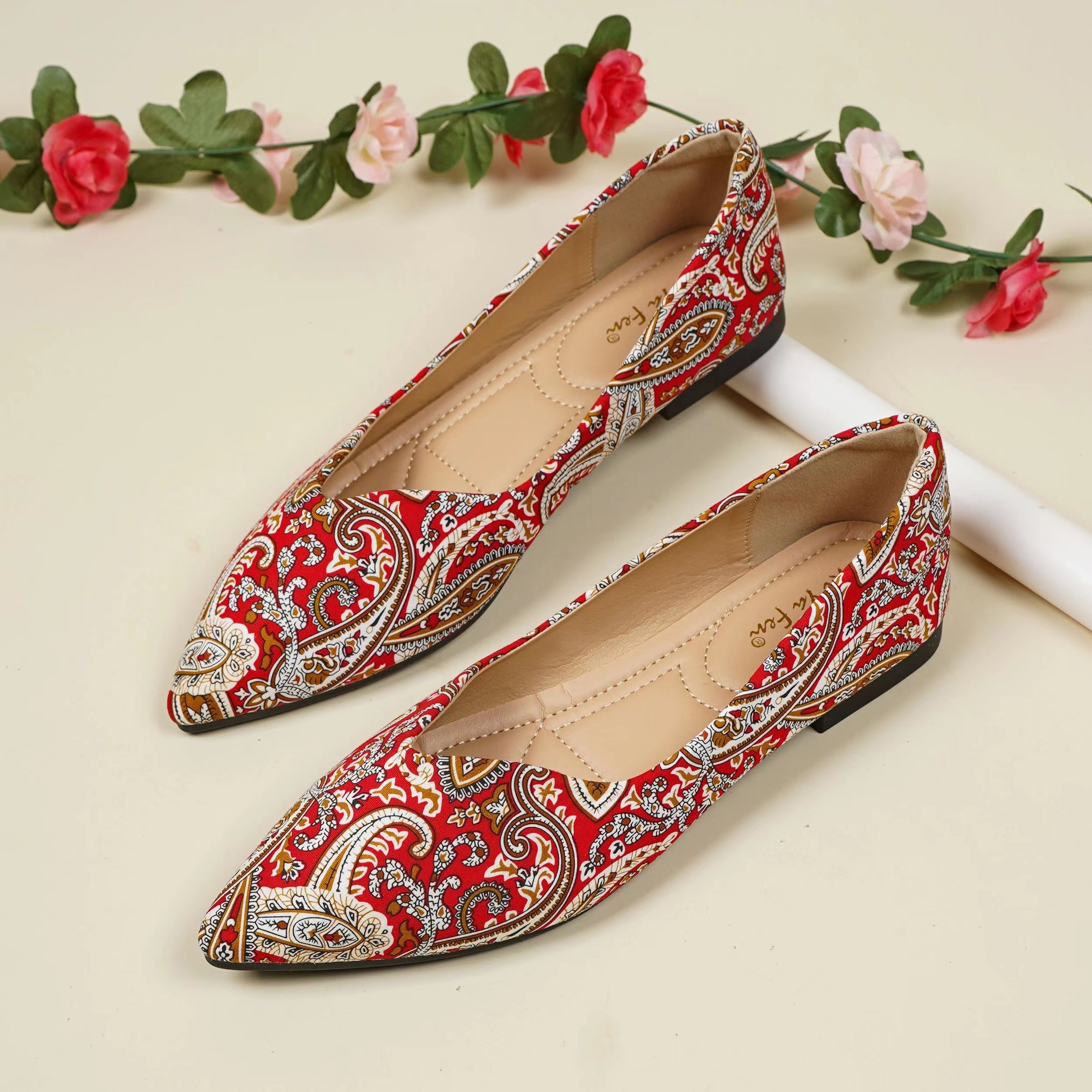 

Women's Paisley Print Flat Shoes, Casual Point Toe Slip On Shoes, Lightweight & Comfortable Shoes