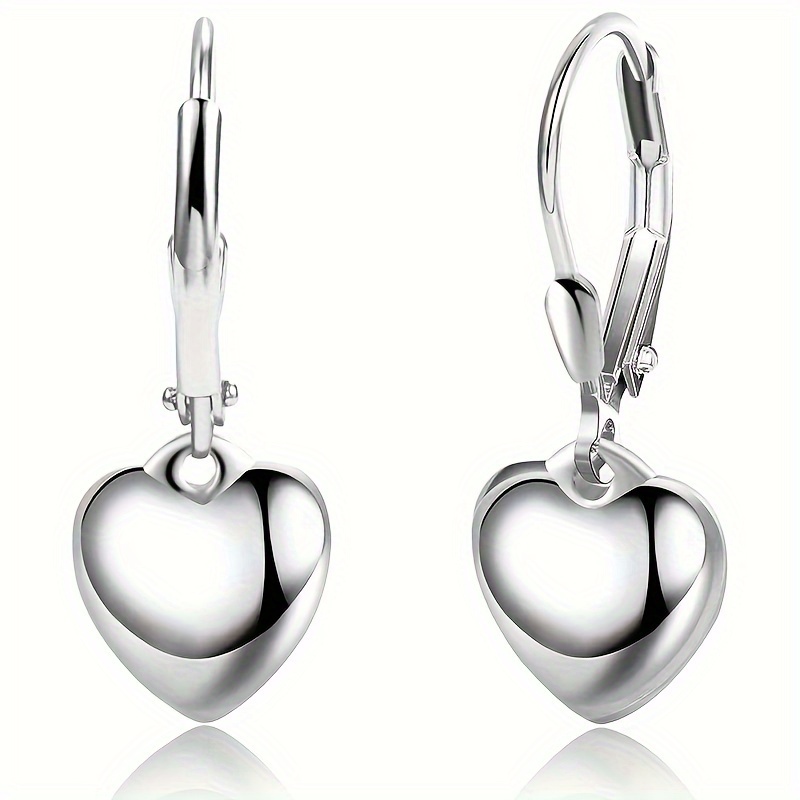 

A Pair Of Hypoallergenic Heart-shaped Earrings For Women, A Gift Of Ear Jewelry