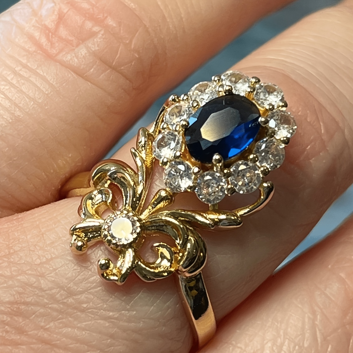 Women's Blue Synthetic Zirconia Flower Ring, Elegant