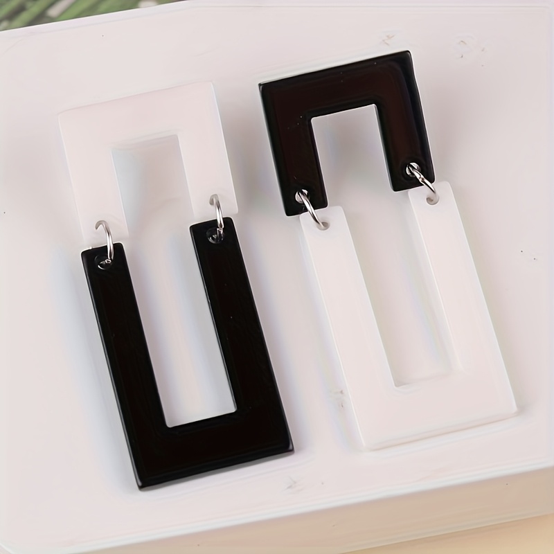 TEMU 2pcs Boucles d'oreilles carrées creuses en acrylique au design exagéré, boucles d'oreilles pendantes à de couleurs fluorescentes européennes et
